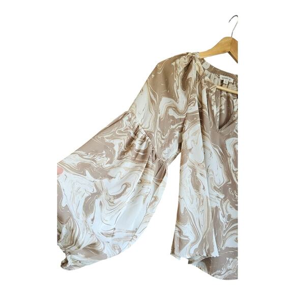 August Sky Womens SM Blouse Beige Cream Abstract Swirl Raglan Balloon Sleeves - Picture 3 of 9